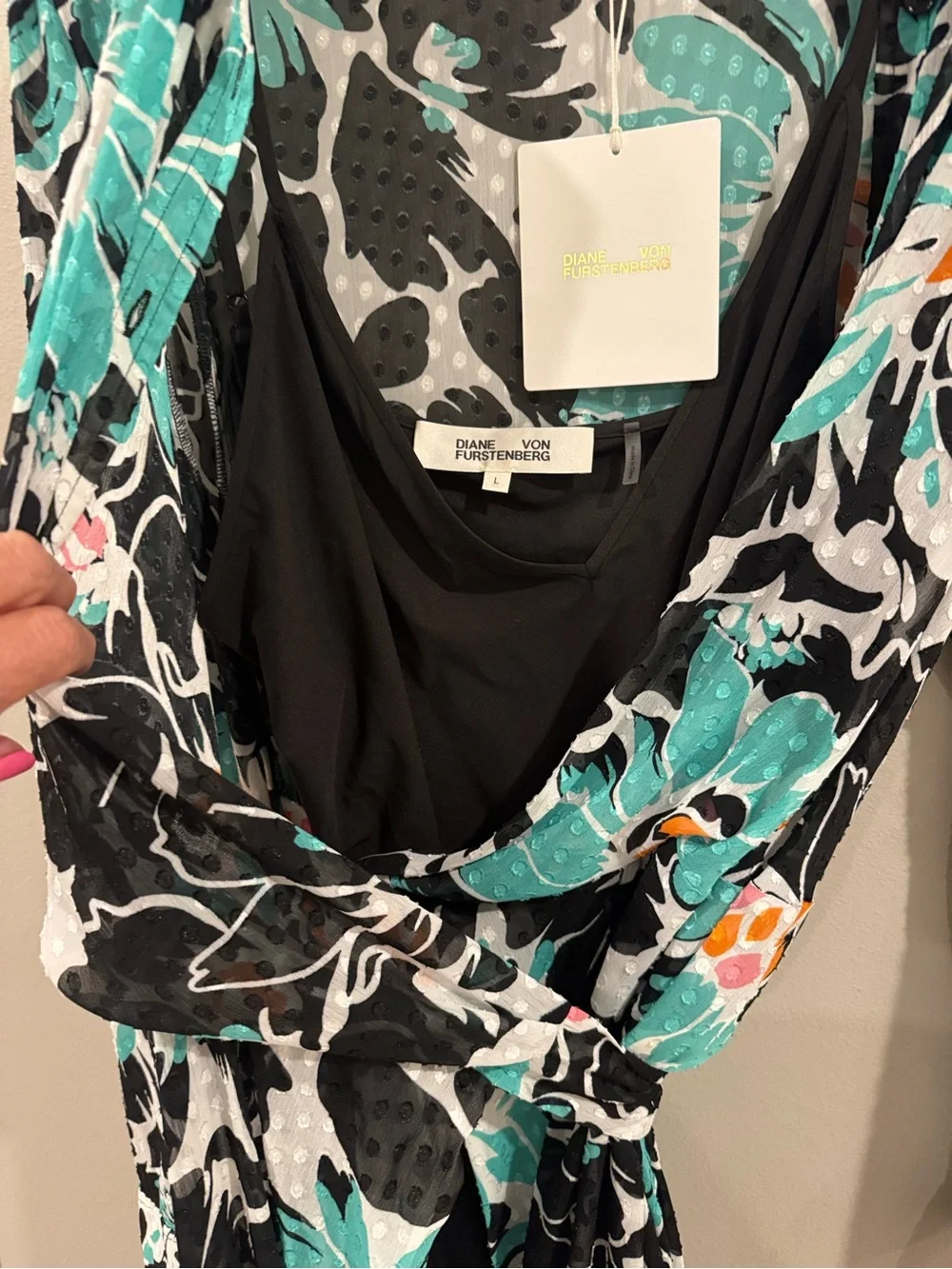 NEW Diane von Furstenberg Petal Burst 2 piece Wrap Dress Long Sleeve Large $498 - Picture 2 of 9